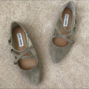 Steve Madden flat